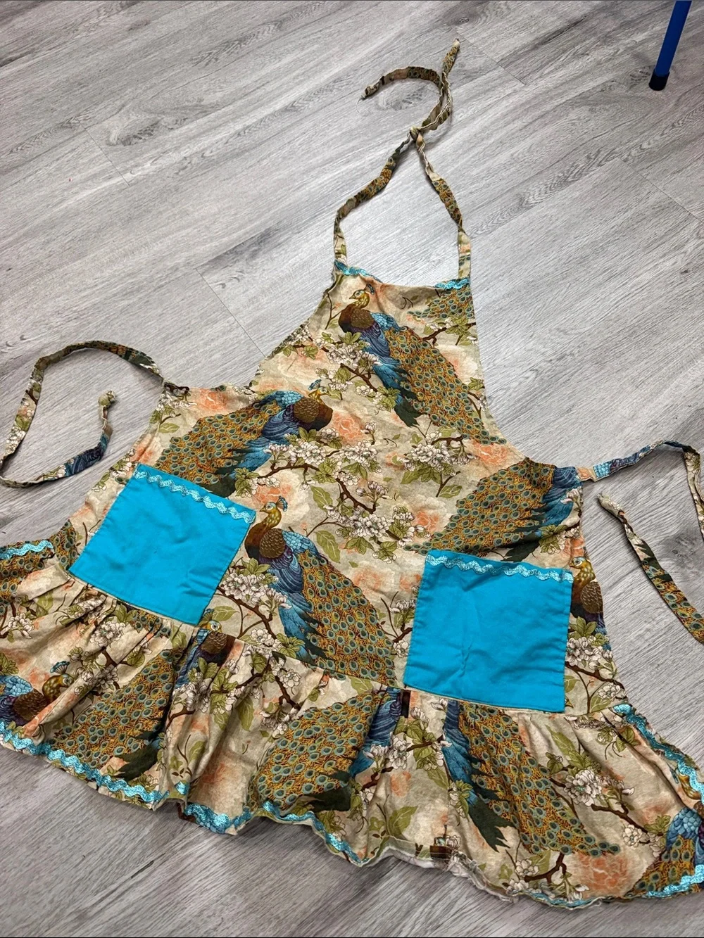 Vintage Peacock Print Skirted Ruffled Artisan Apron Turquoise Pockets